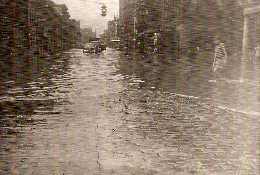 Main St & Davis, Hotel Holley - don/C. Humphrey