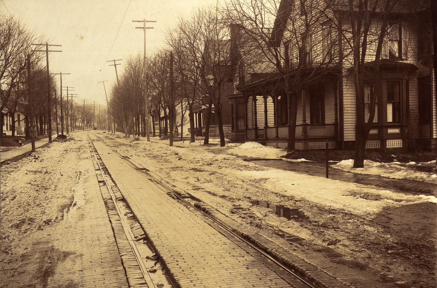 Jackson Ave near Hanley Home