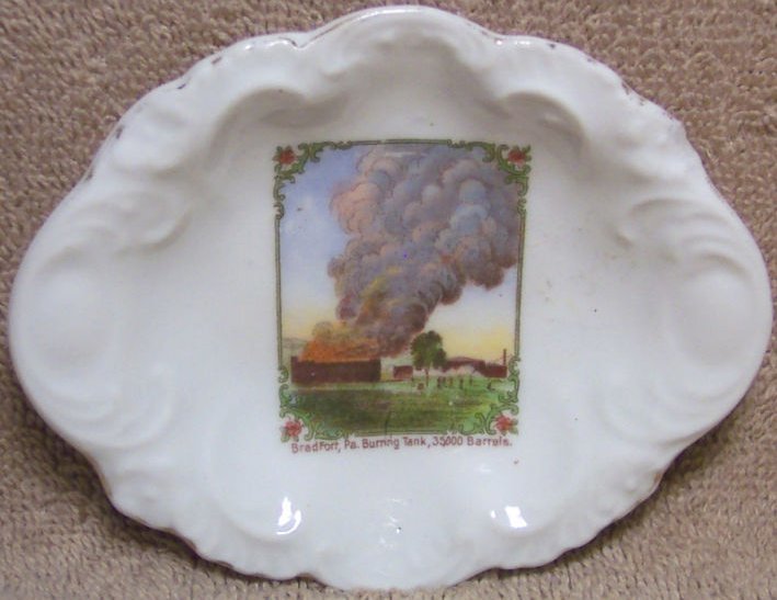 Burning Oil Tank - Bradford souvenir trinket dish