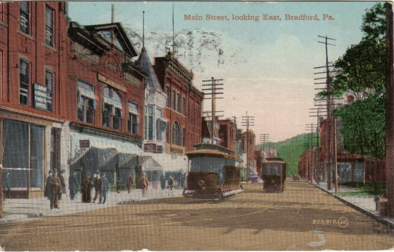 Main St looking East -don./D. Rathfon