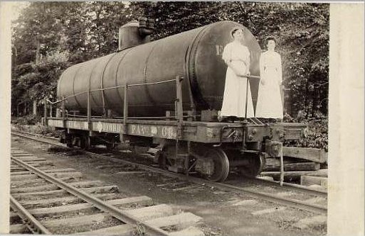 railroad oil tanker -don./D. Rathfon