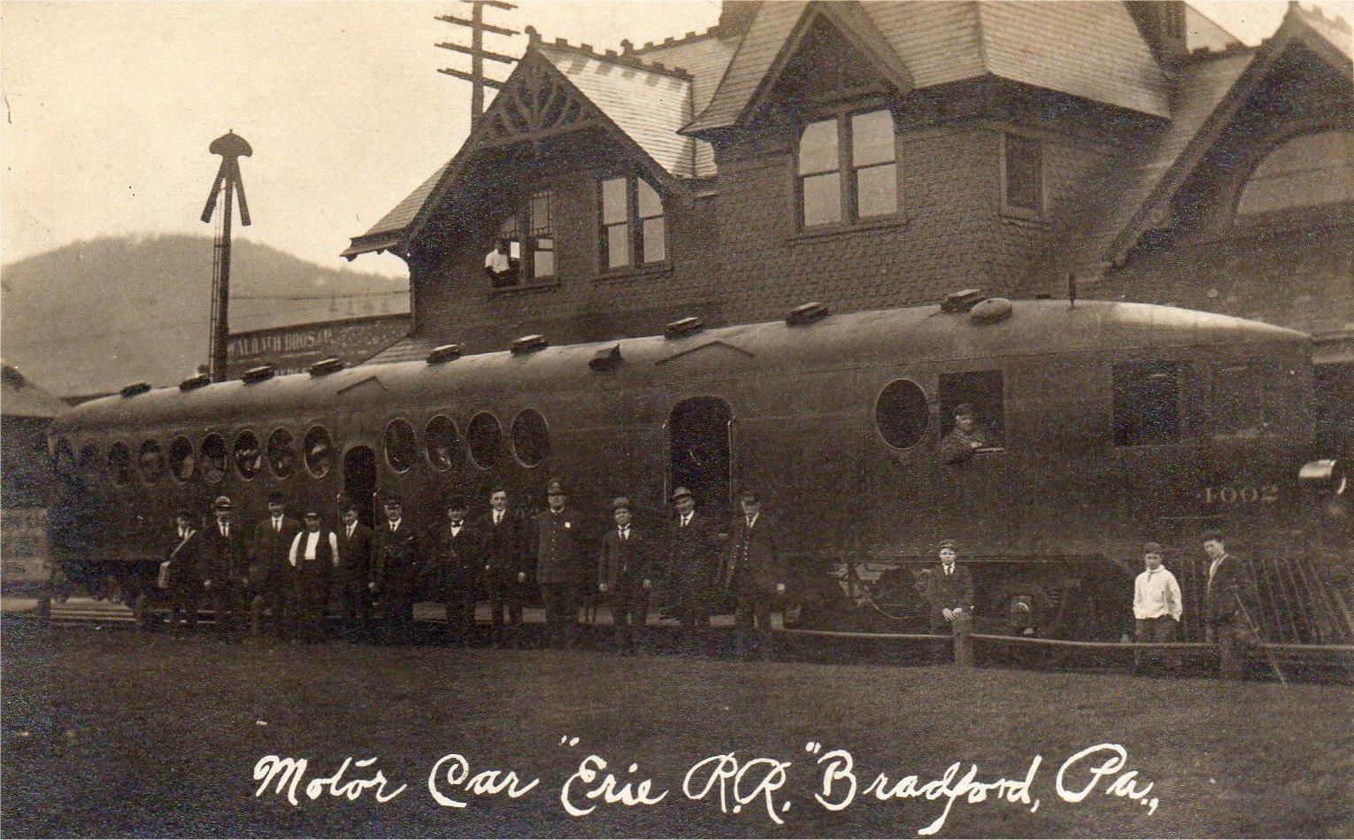 Erie Railroad Motor Car at Bradford Station 1910